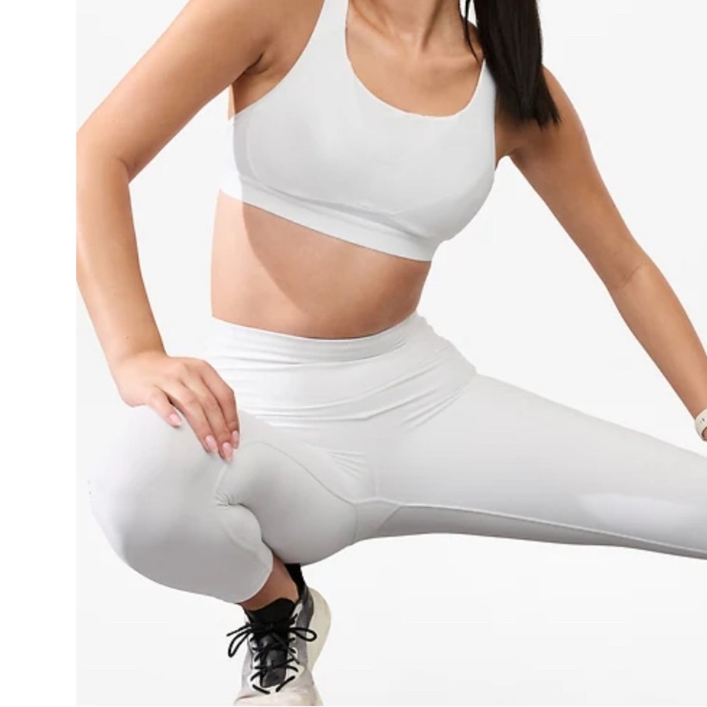 Athleta Invincible Bra in White